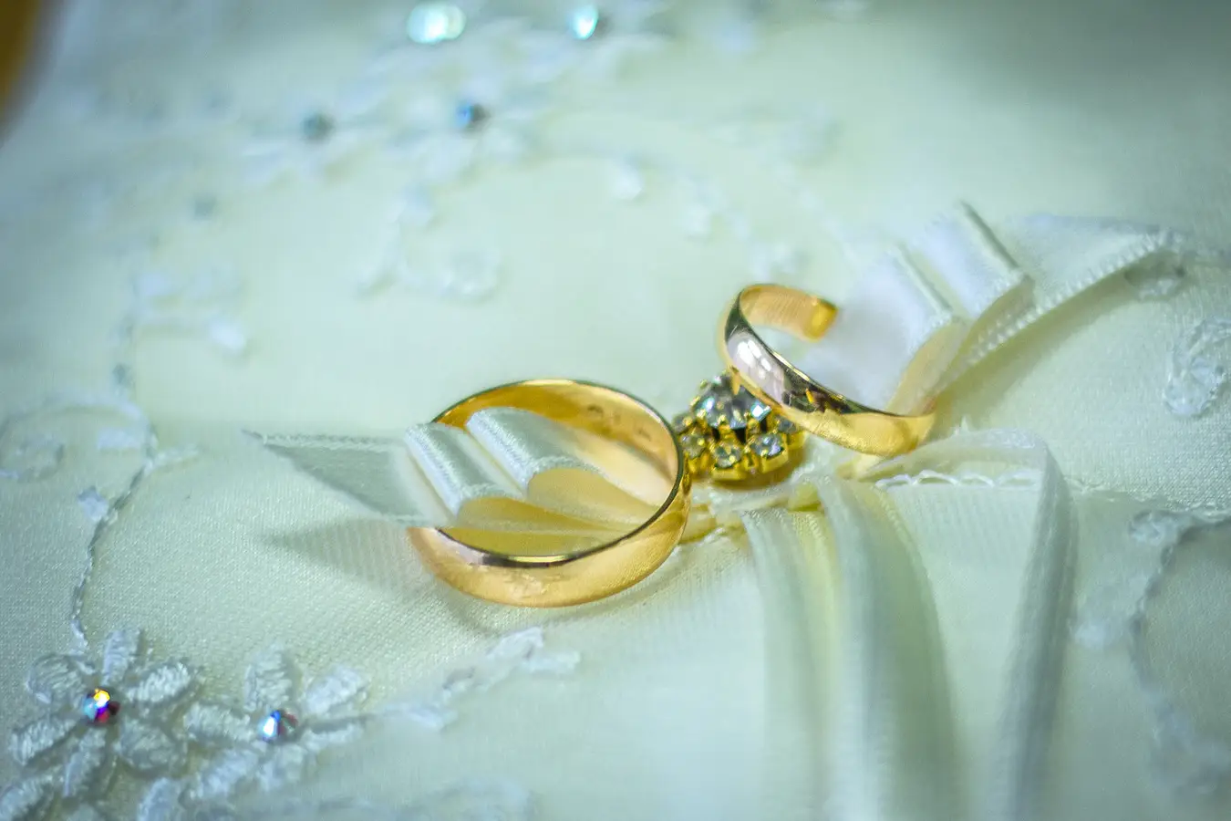 Birthstones and Their Meanings: A Personal Touch in Jewellery