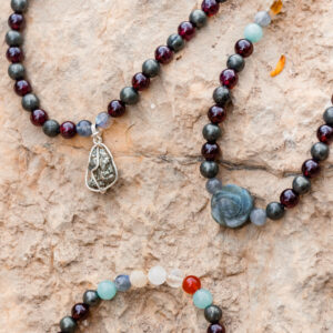 “Raíz Dorada” Collar de la Abundancia