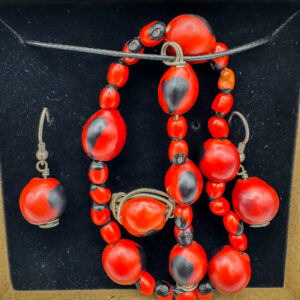 Conjunto Huayruro